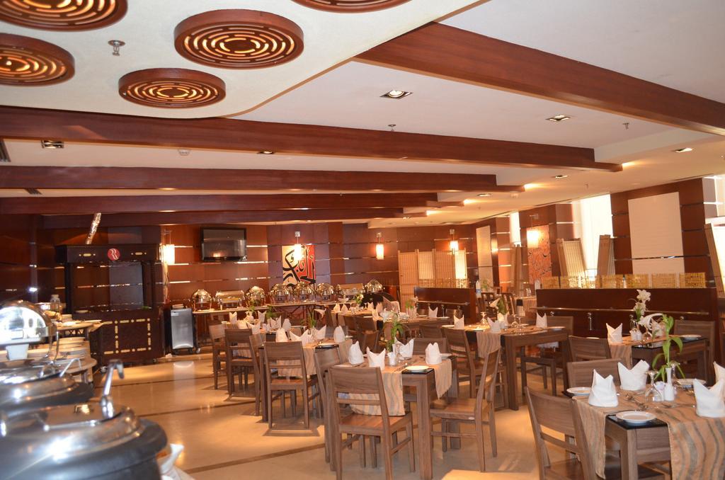 Eastyard Khobar Hotel - Formerly Ramada By Wyndham Khobar Exterior foto